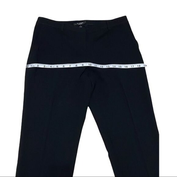 St. John Black Mid Rise Dress Pants Size 4 - Picture 5 of 9